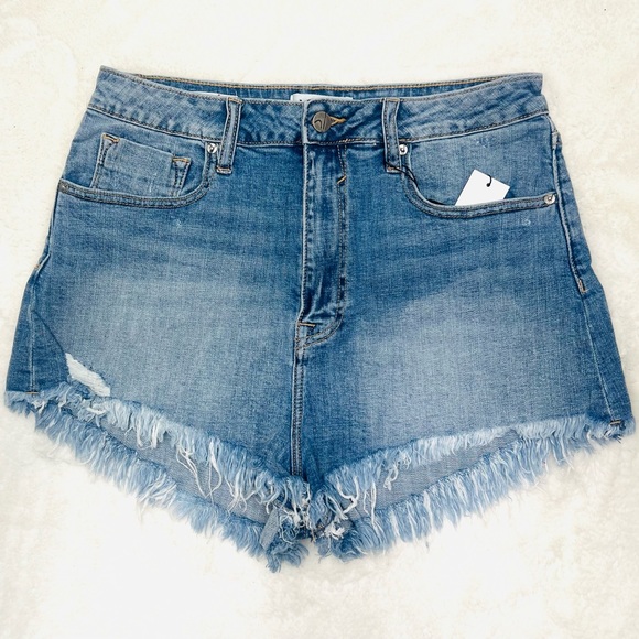 VIGOSS ACE High Rise Frayed Hem Jean Shorts Light Blue Wash Size 31 = 7 - Picture 2 of 11